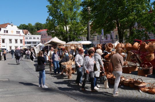 Květnový trh má termín