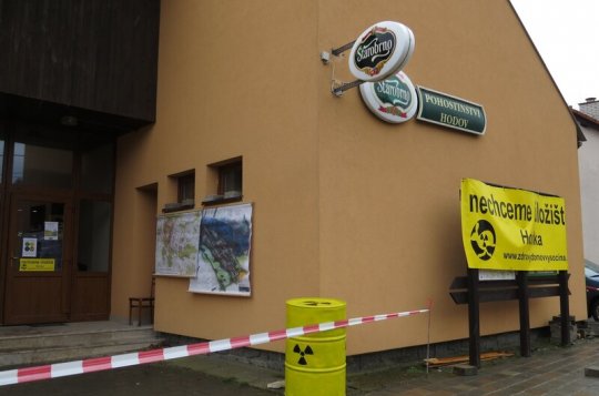 Den proti úložišti