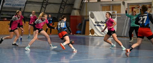 Starší dorostenky prohrály s lídrem soutěže 