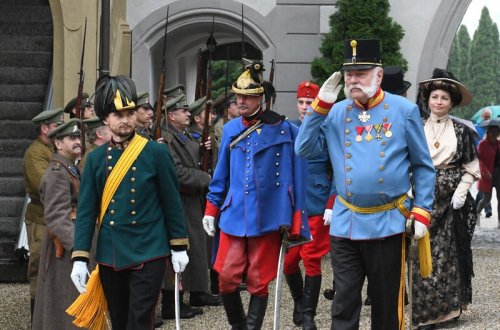 Císařské manévry s hrabětem Harrachem proběhnou už o víkendu