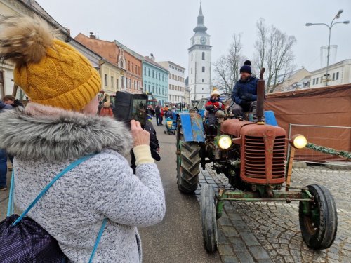 Traktory obsadily silvestrovské náměstí
