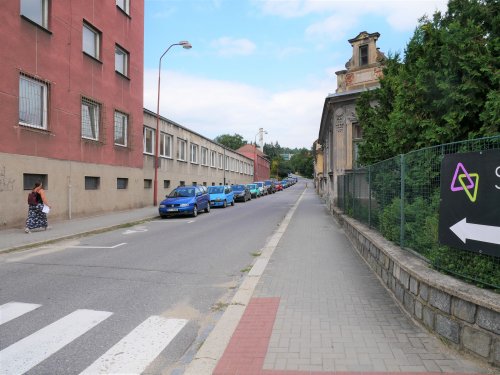V Poštovní ulici dočasně ubydou parkovací místa