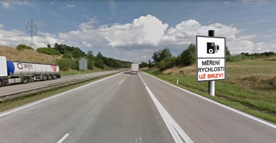 Radary pohlídají dodržování rychlosti v zúženém úseku D1