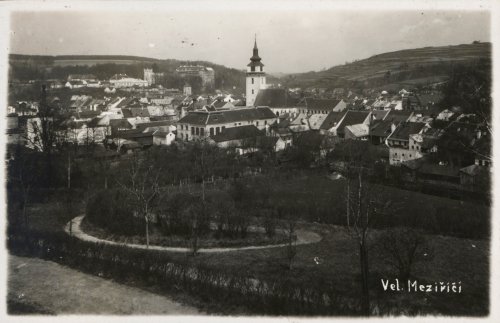 Rozlomený štěp  Čechových a Riegrových sadů