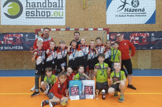 Naši nejmenší házenkáři byli na sokolských přeborech stříbrní