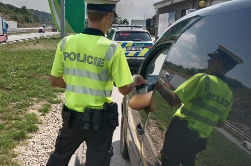 Policisté dohlíželi na řidiče 