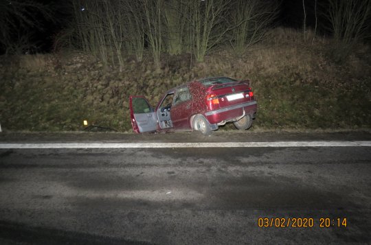 U křižanovského vlakového nádraží havaroval neznámý pachatel. Policisté hledají svědky