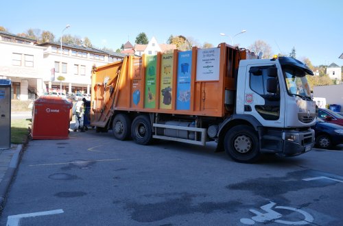 Svoz odpadu i provoz sběrného dvora ovlivní svátky