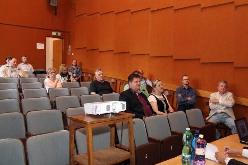 S Kaňkovským a Bradáčem lidé besedovali o zdravotnictví i prodeji o svátcích