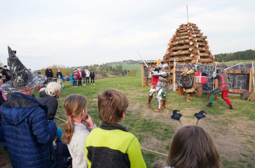 Na Fajťák přiletěly čarodějnice
