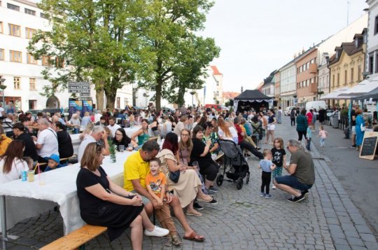 Kulturní léto o víkendu nabídne řeckou hudbu, soul i pop