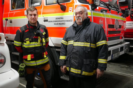 Hasičina je srdcovka, které propadla celá rodina