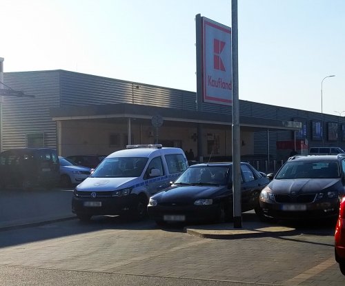 Muž cizí národnosti kradl v místním supermarketu