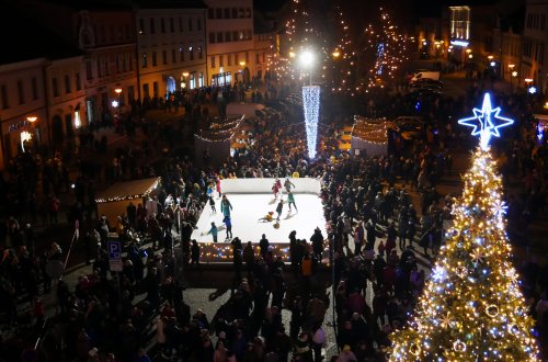 Náš vánoční strom je šestý nejkrásnější v republice