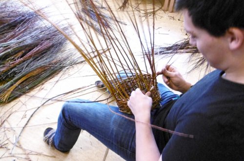 Ekocentrum Chaloupky pořádá kurz pletení košíků