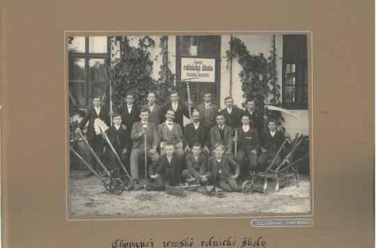 Ze zámku: Václav Myslivec v archivním fondu muzea