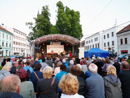 Kulturní léto odstartovala bluegrass a country kapela 
