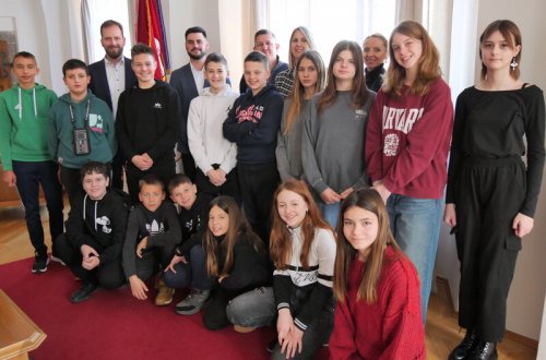 Školáci z Tisna přijeli do Meziříčí za odměnu