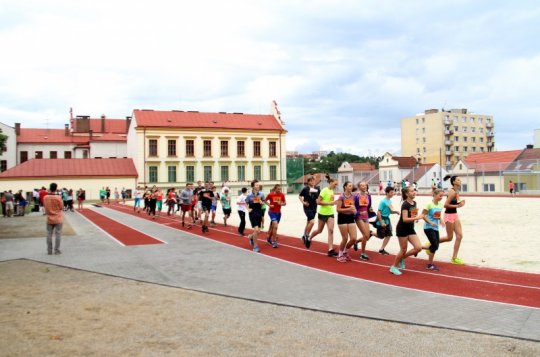 Gymnazisté budou mít tělocvik v hasičce