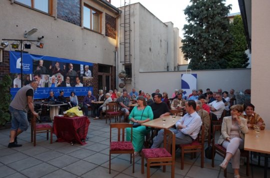 Filozofický festival uzavřela afterpárty a historické filmy