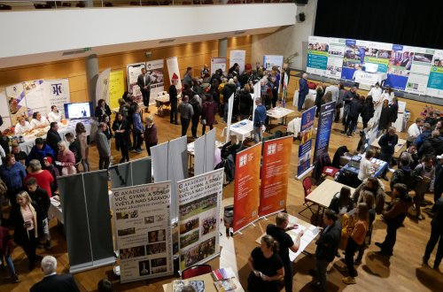 Festivalu se účastnilo celkem 27 středních škol 