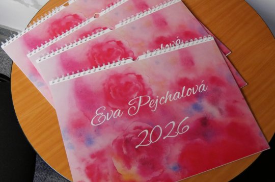 Výtvarnice Eva Pejchalová pro vás připravila kalendář