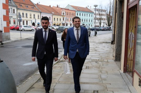 Ministr Hladík navštívil Meziříčí. S radními hovořil i o zálohování petek