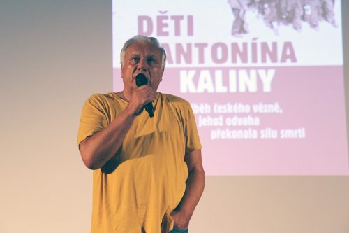 O neznámém zachránci židovských dětí v Meziříčí hovořil Motl