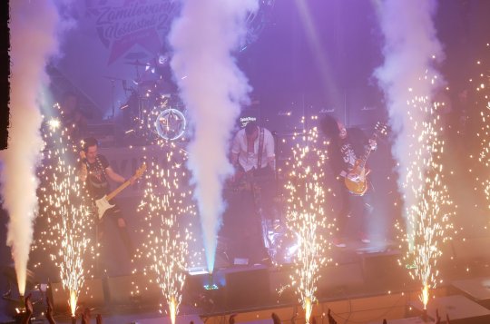 Kapela Rybičky 48 zahrála poprvé ve Velkém Meziříčí 