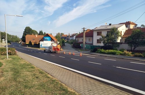 Dopravní značení je v plastu