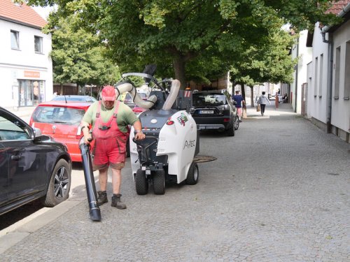 Technické služby testují vysavač