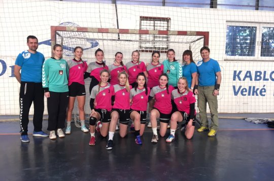 Starší dorostenky zahájily vítězně