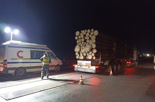 Proběhla kontrolní akce na přetížené jízdní soupravy 