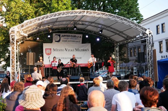 Od koncertů až po hororovou show. Další víkend plný kultury je tu