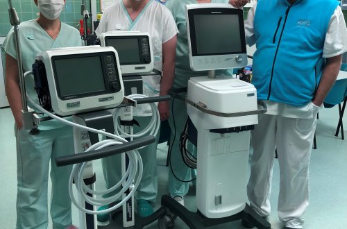 Díky dárcům jsme pořídili třetí nový plicní ventilátor