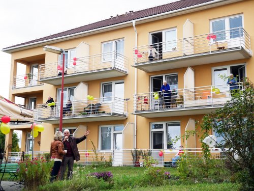 Pod balkony zazpíval Jiří Helán
