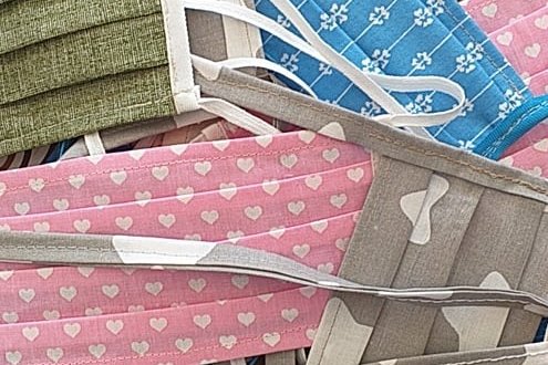 Roušky chybí i terénní službě. Jak můžete pomoci?