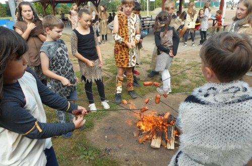 Žáci z Mostišť vyrazili na cestu do pravěku