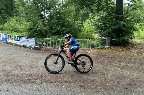 Cyklisté nezahálejí