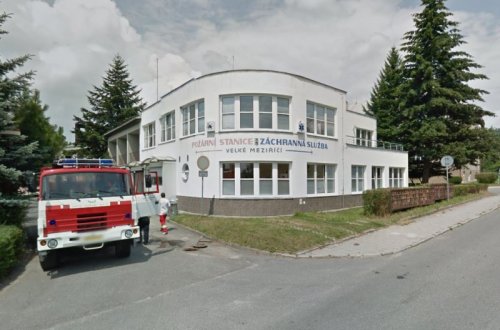 Profesionální hasiči chtějí stavět novou stanici za 3. základní školou