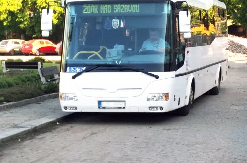 Na Žďársku půjde od září platit jízdné v autobusech bezhotovostně