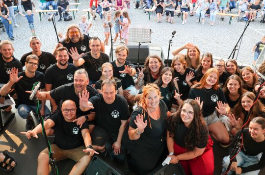 Divadlo Ikaros ovládlo náměstí