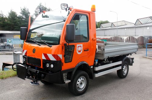 Technické služby představily svůj nový vůz regionálním partnerům