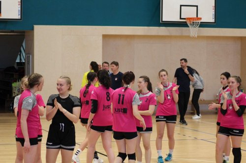 Mladší dorostenky uhájily po boji v Otrokovicích jarní neporazitelnost