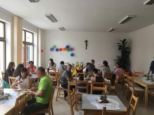 Skautská Káva od srdce vynesla Řezáčovým 160.000 korun