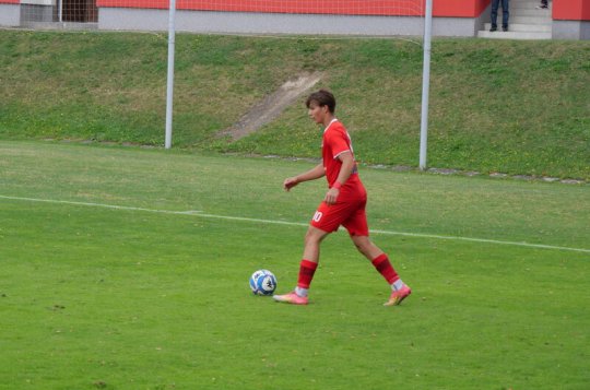 Ani vedení o tři branky nestačilo