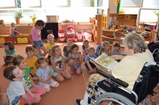 Jednou pedagog, navždy pedagog aneb Z návštěvy emeritních učitelek v mateřince