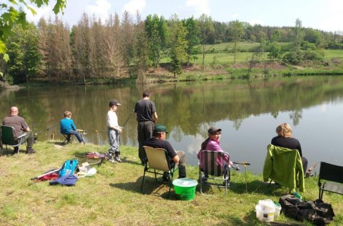 Děti zakončily rybářské kurzy závody