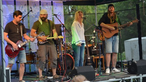 Tři kapely, tři odlišné žánry. A mnoho dalšího... Zveme vás na další program kulturního léta