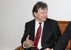 Lidé na kafi řešili místní problémy